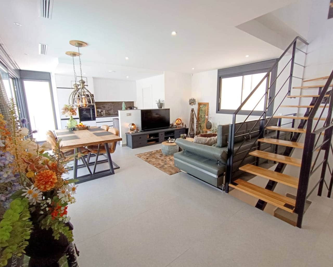 3 sypialnia Willa na sprzedaż w Algorfa z basenem garażem - 519 995 € (Ref: 8878613)