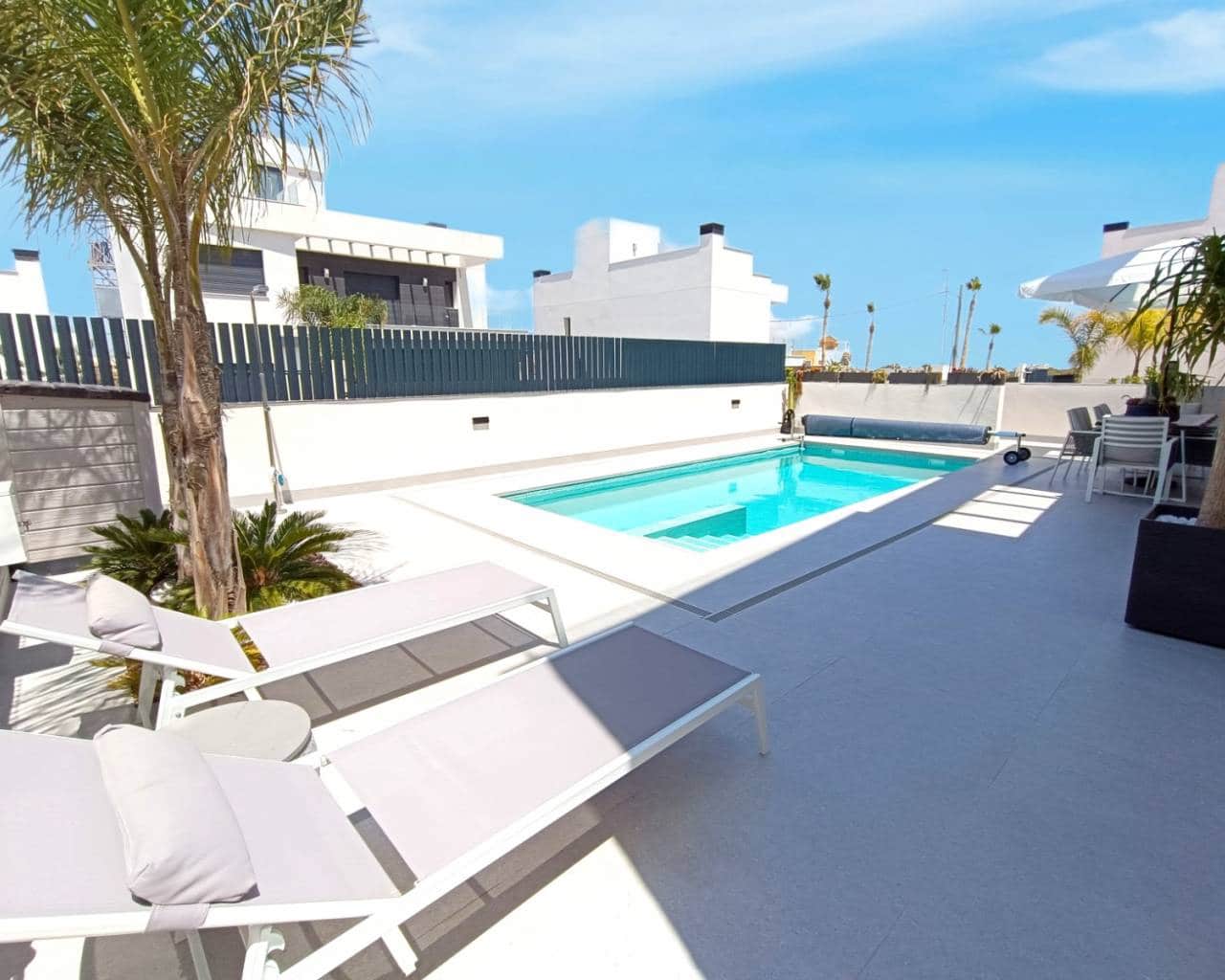 3 sypialnia Willa na sprzedaż w Algorfa z basenem garażem - 519 995 € (Ref: 8878613)