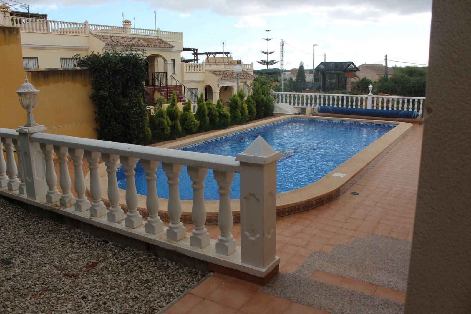 3 bedroom Semi-detached Villa for sale in Algorfa with pool - € 265,000 (Ref: 8880579)