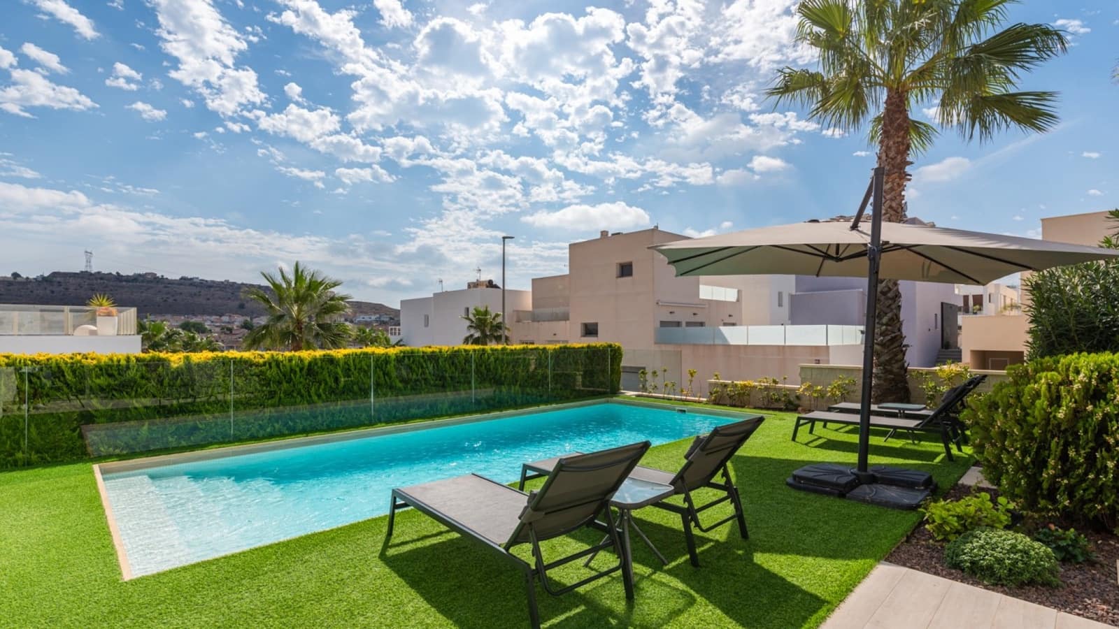3 bedroom Villa for sale in Benijofar with pool - € 519,000 (Ref: 8886979)
