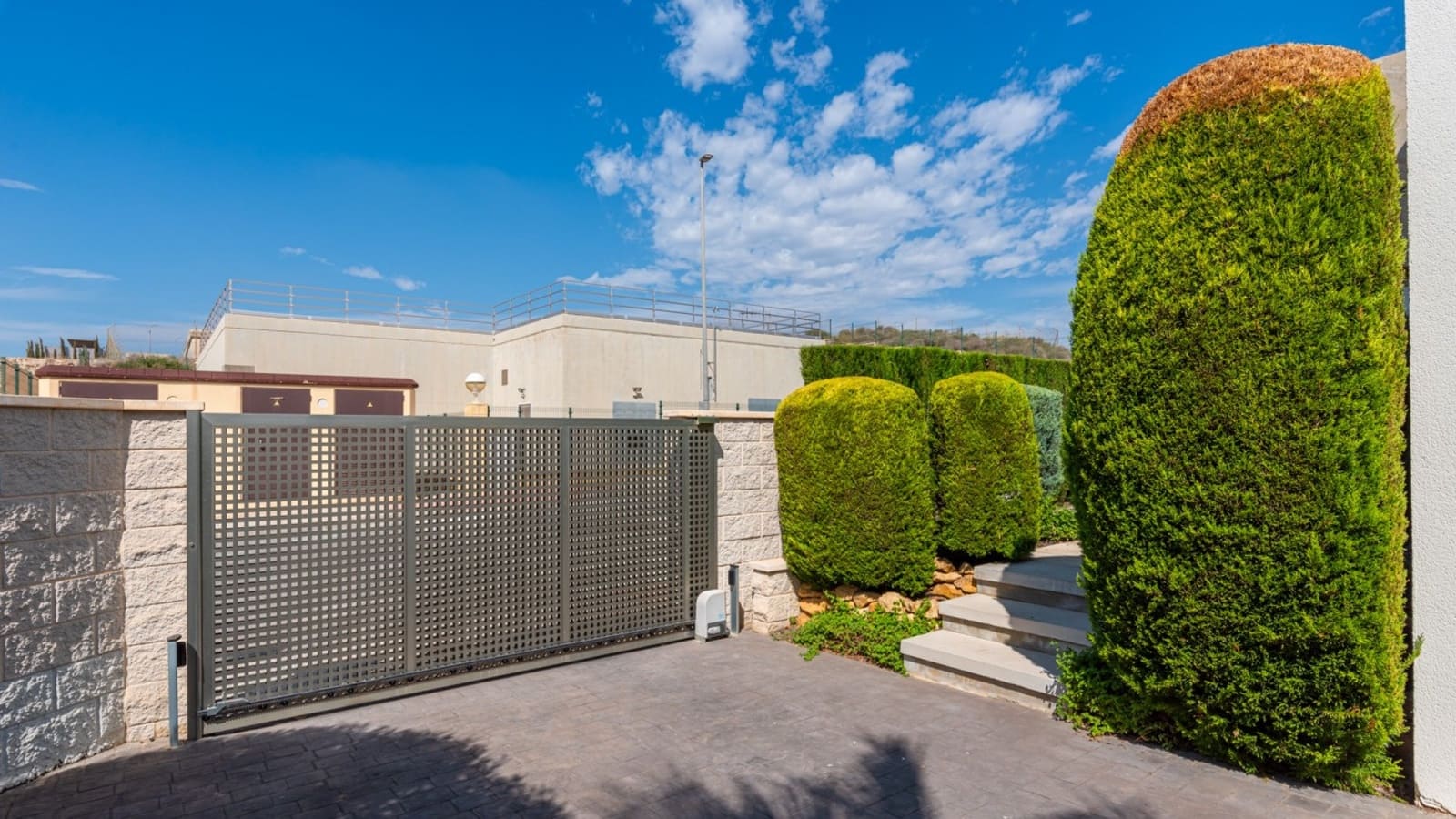 3 bedroom Villa for sale in Benijofar with pool - € 519,000 (Ref: 8886979)