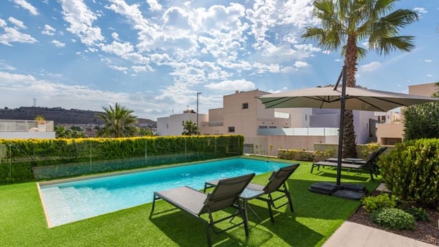 3 bedroom Villa for sale in Benijófar with pool - € 519,000 (Ref: 8886979)