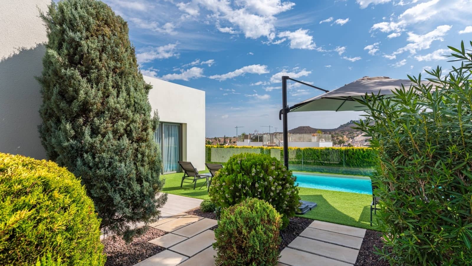 3 bedroom Villa for sale in Benijofar with pool - € 519,000 (Ref: 8886979)