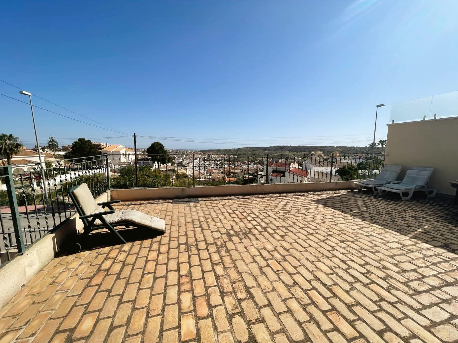 Chalet de 5 habitaciones en Ciudad Quesada en venta con piscina garaje - 425.000 € (Ref: 8915706)