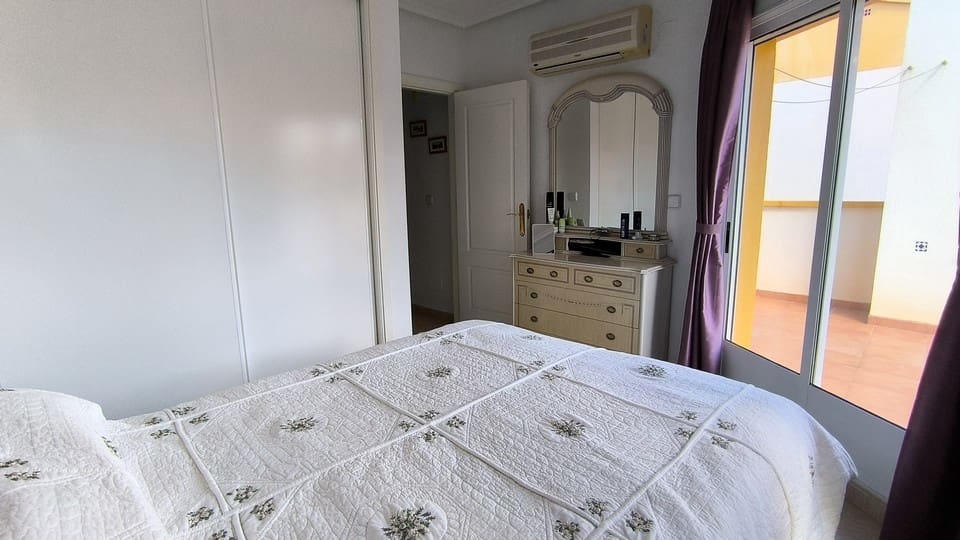 3 sypialnia Willa na sprzedaż w Guardamar del Segura z basenem - 269 000 € (Ref: 8937649)