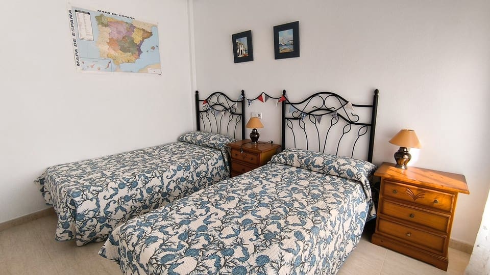 3 sypialnia Willa na sprzedaż w Guardamar del Segura z basenem - 269 000 € (Ref: 8937649)