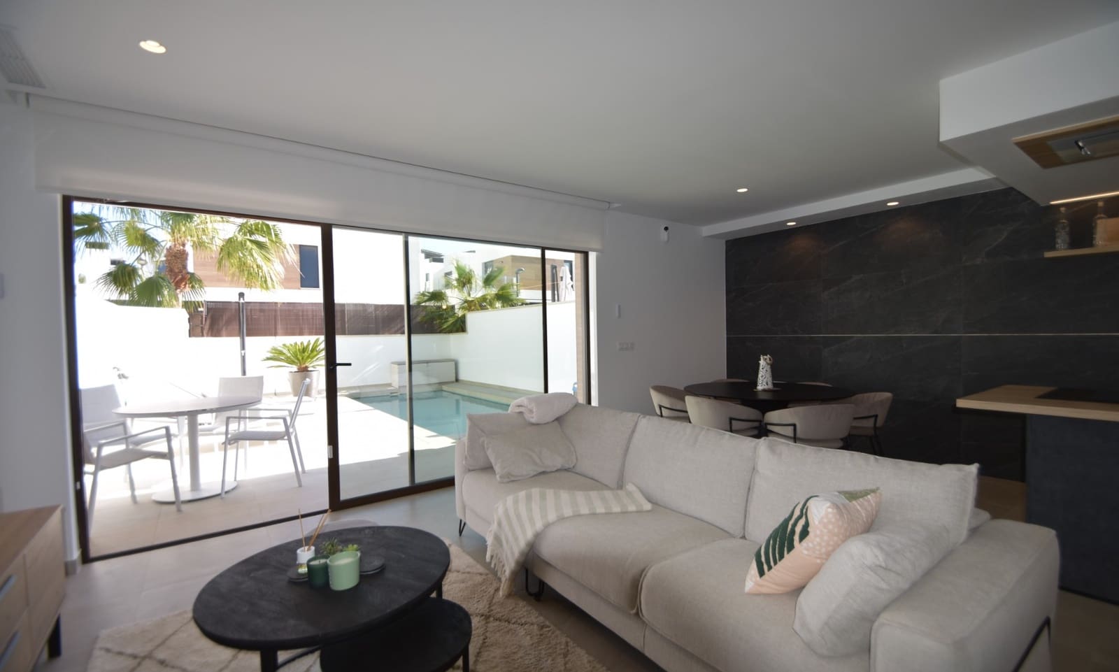 4 quarto Moradia para venda em Algorfa com piscina - 415 000 € (Ref: 8945082)