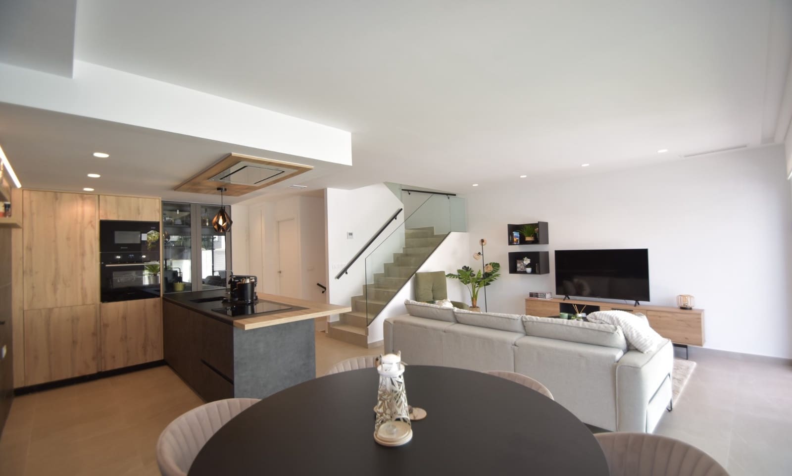 4 quarto Moradia para venda em Algorfa com piscina - 415 000 € (Ref: 8945082)