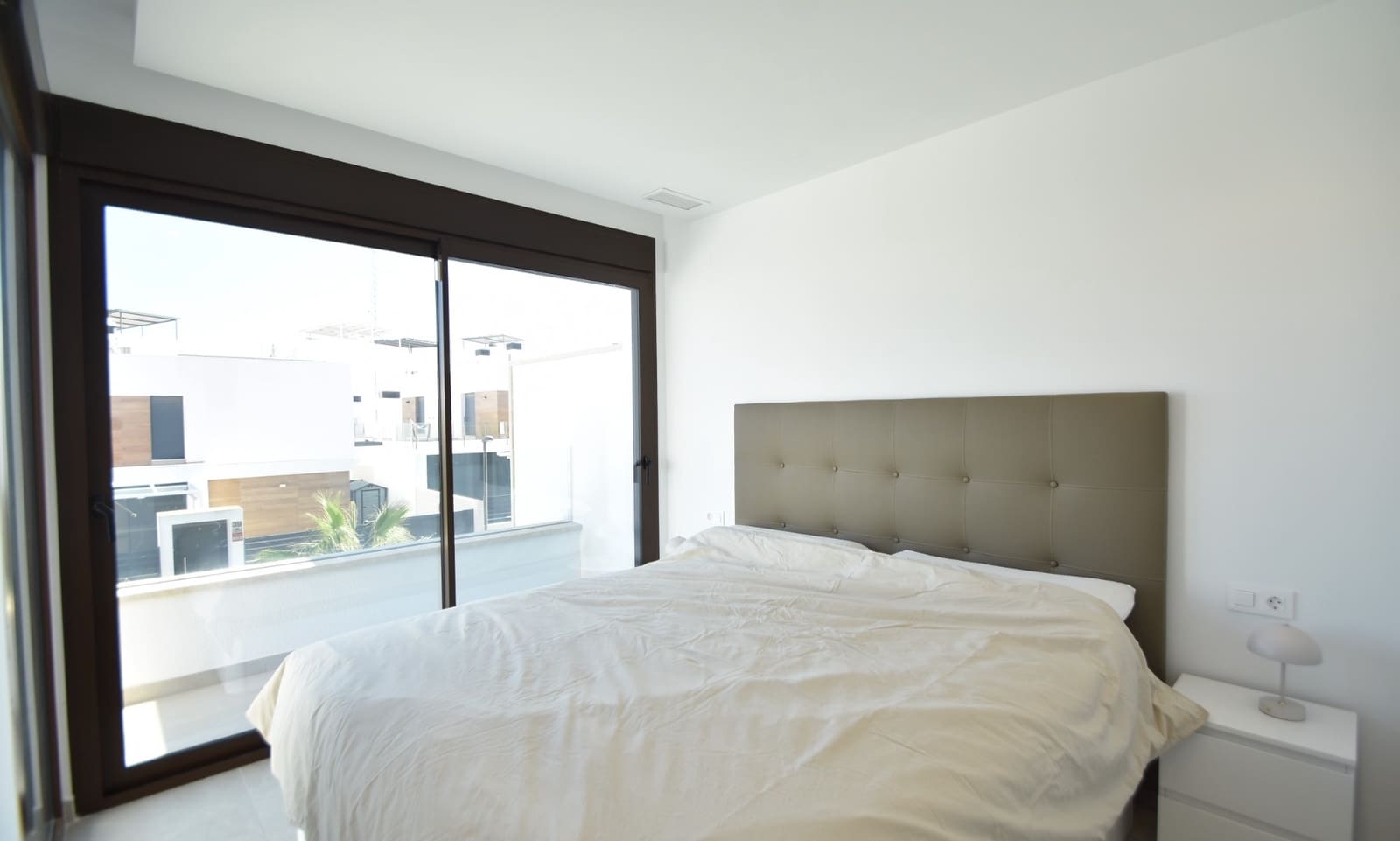 4 quarto Moradia para venda em Algorfa com piscina - 415 000 € (Ref: 8945082)