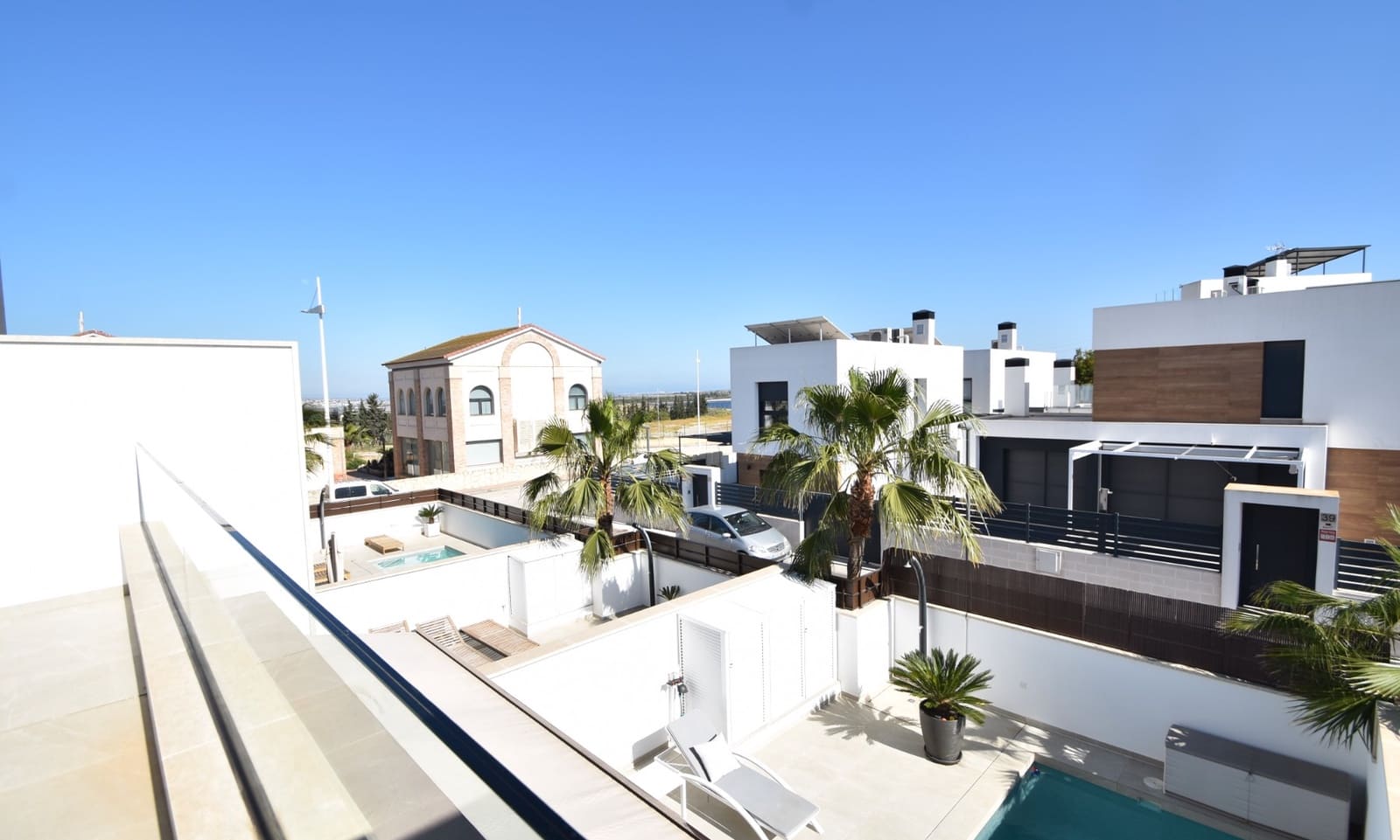 4 quarto Moradia para venda em Algorfa com piscina - 415 000 € (Ref: 8945082)