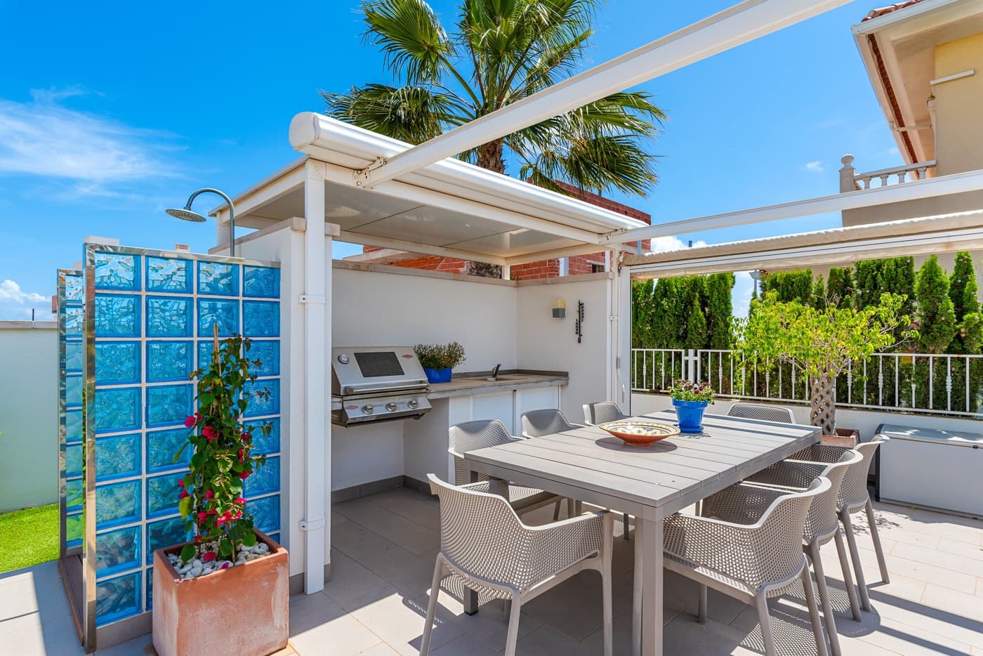 4 bedroom Villa for sale in Ciudad Quesada with pool - € 750,000 (Ref: 8967109)