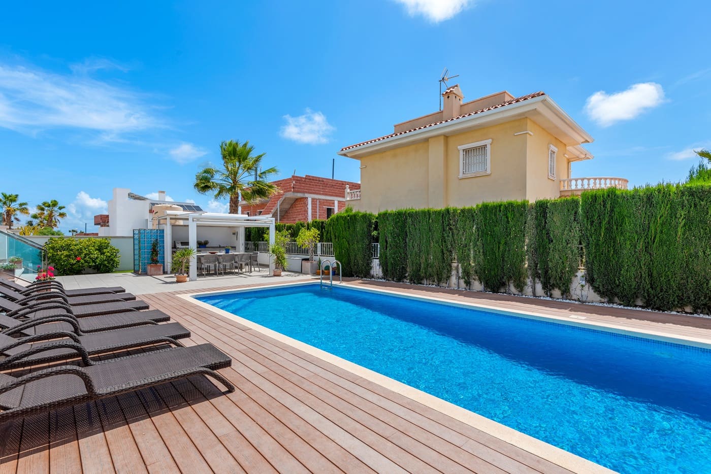 4 bedroom Villa for sale in Ciudad Quesada with pool - € 750,000 (Ref: 8967109)