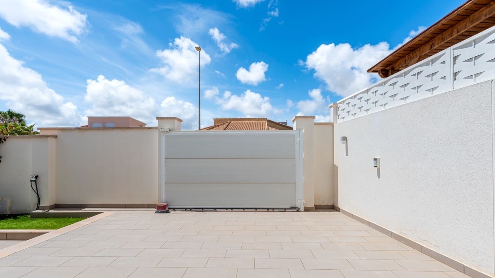 4 bedroom Villa for sale in Ciudad Quesada with pool - € 750,000 (Ref: 8967109)