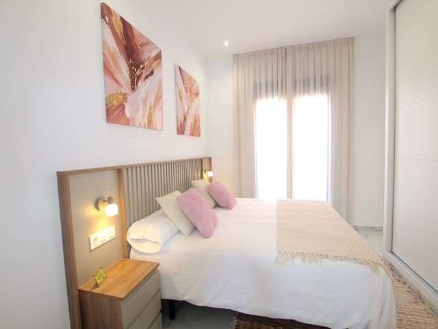 3 soveværelse Villa til salg i El Chaparral - La Siesta - La Torreta, Torrevieja med swimmingpool - € 375.000 (Ref: 8989923)