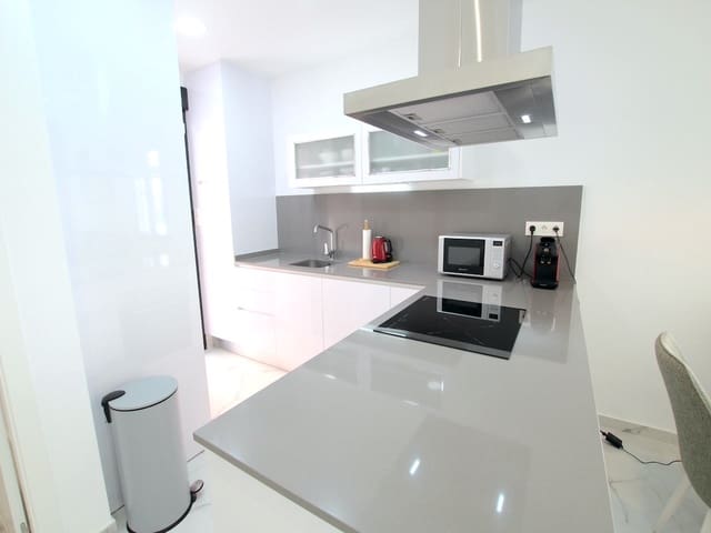 3 soveværelse Villa til salg i El Chaparral - La Siesta - La Torreta, Torrevieja med swimmingpool - € 375.000 (Ref: 8989923)