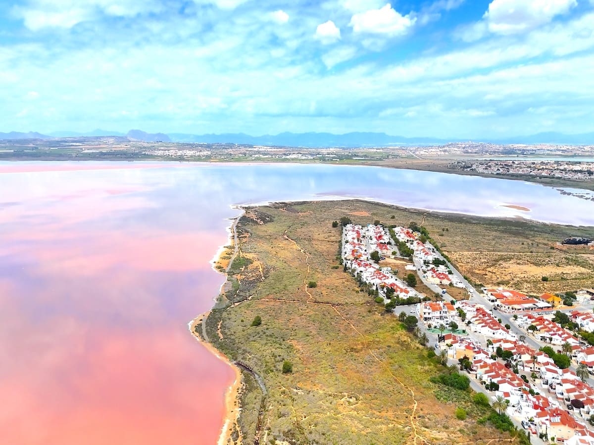 3 soveværelse Villa til salg i Torrevieja med swimmingpool - € 375.000 (Ref: 8989923)