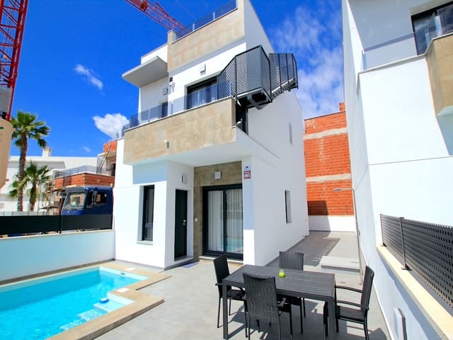 3 soveværelse Villa til salg i El Chaparral - La Siesta - La Torreta, Torrevieja med swimmingpool - € 375.000 (Ref: 8989923)