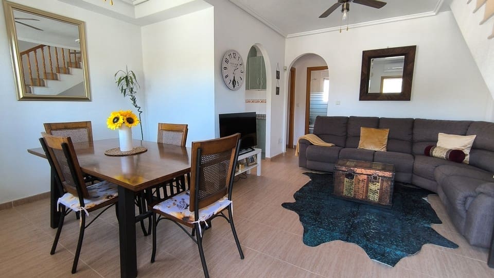 3 camera da letto Villetta Bifamiliare in vendita in Ciudad Quesada con piscina - 189.900 € (Rif: 9000280)