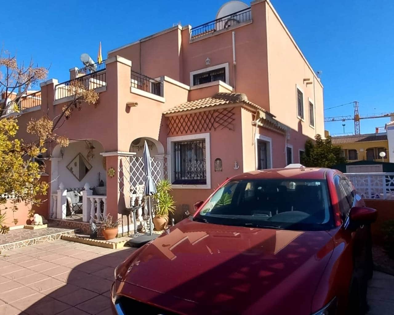 3 soveværelse Rækkehus til salg i Los Montesinos med swimmingpool - € 175.000 (Ref: 9022244)