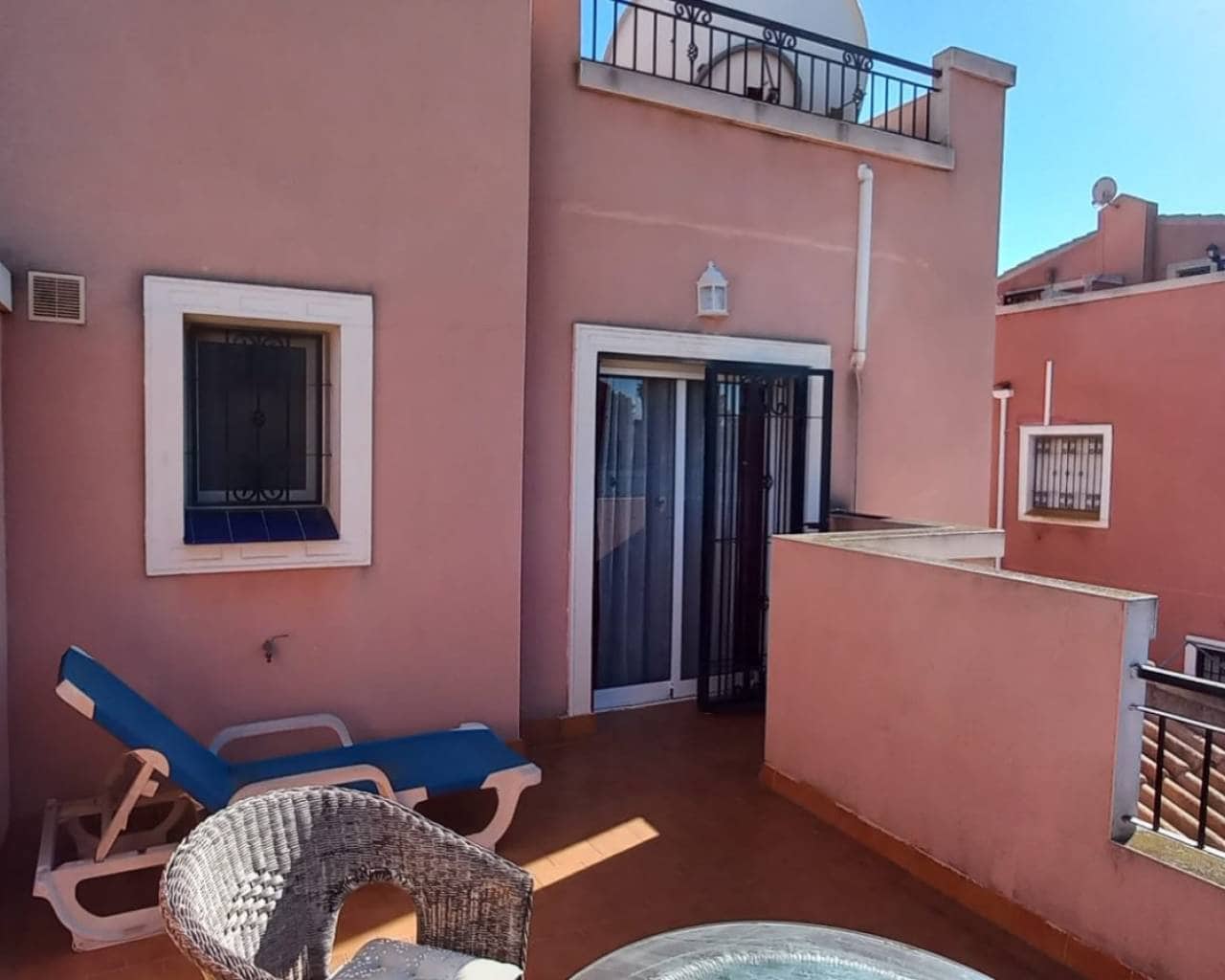 3 soveværelse Rækkehus til salg i Los Montesinos med swimmingpool - € 178.000 (Ref: 9022244)