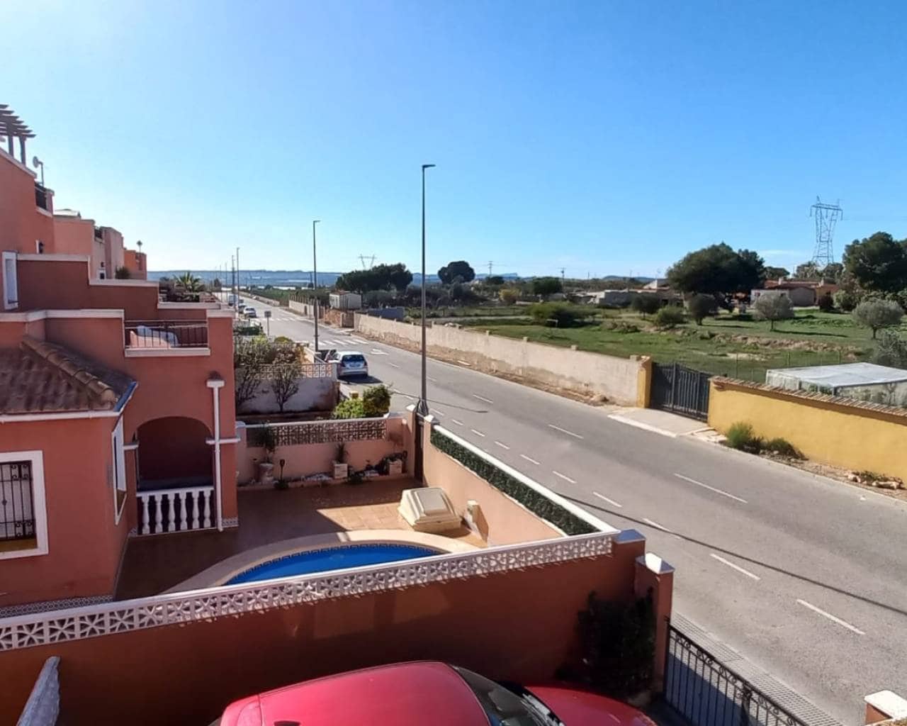 3 soveværelse Rækkehus til salg i Los Montesinos med swimmingpool - € 178.000 (Ref: 9022244)