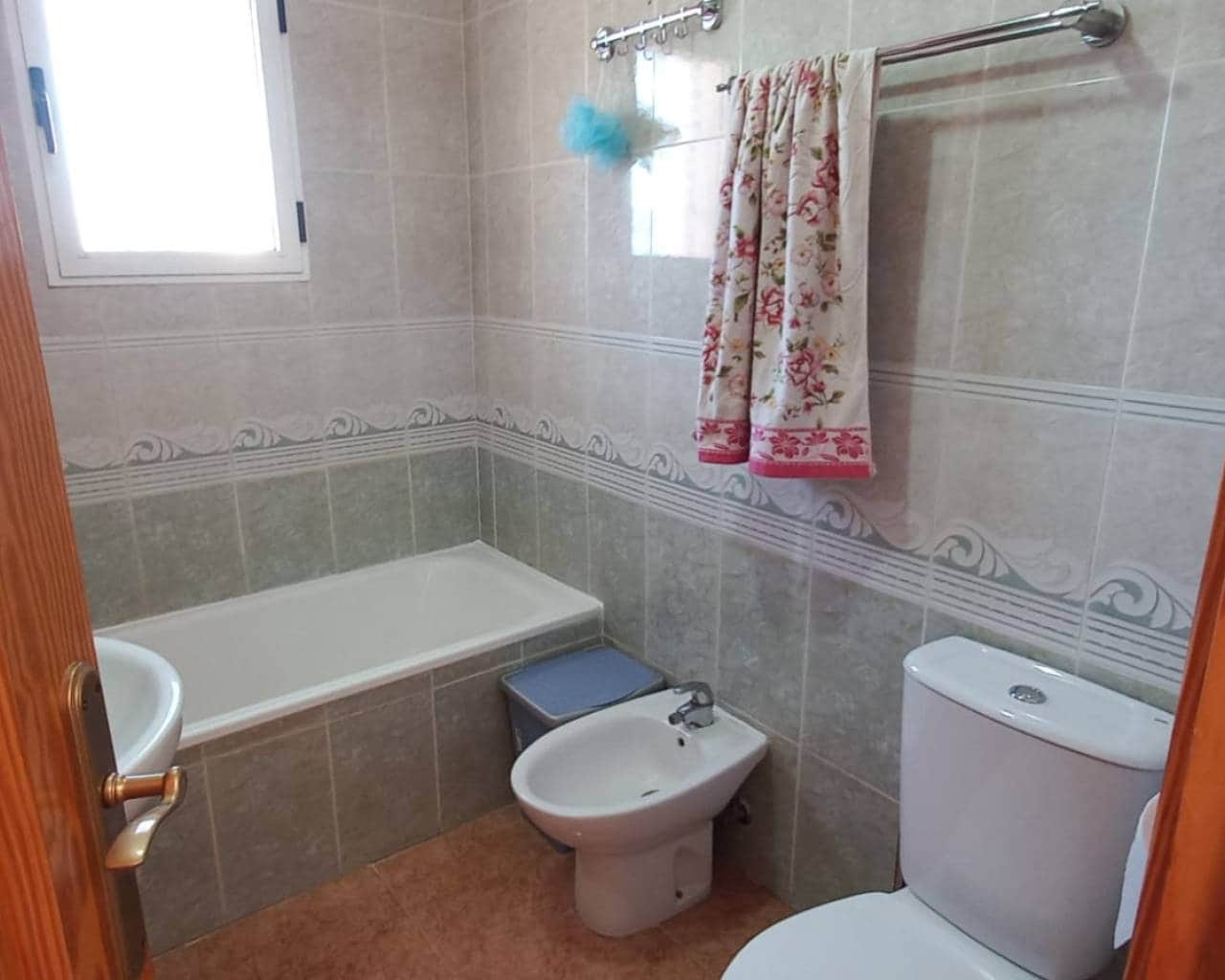 3 soveværelse Rækkehus til salg i Los Montesinos med swimmingpool - € 178.000 (Ref: 9022244)