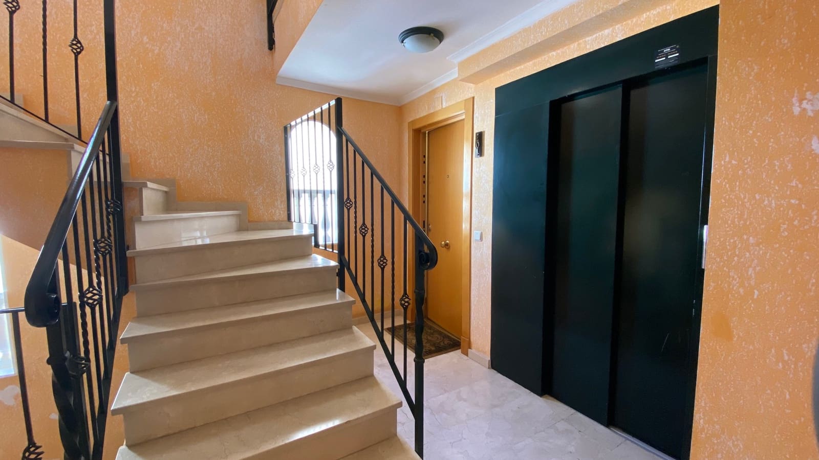 4 sypialnia Apartament na sprzedaż w Guardamar del Segura z basenem - 239 000 € (Ref: 9030431)