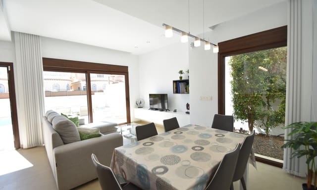 3 soverom Villa til salgs i La Marina, Elche / Elx med svømmebasseng - € 350 000 (Ref: 9035334)