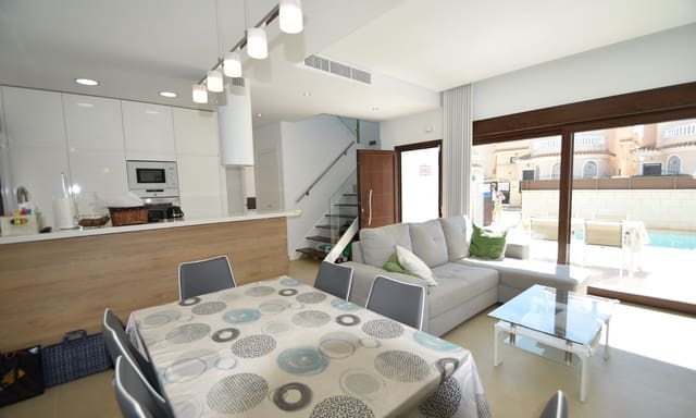 3 soverom Villa til salgs i La Marina, Elche / Elx med svømmebasseng - € 350 000 (Ref: 9035334)