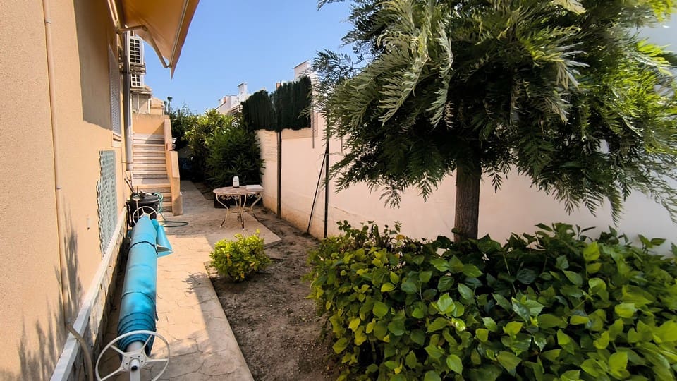 3 bedroom Villa for sale in Ciudad Quesada with pool - € 495,000 (Ref: 9049953)