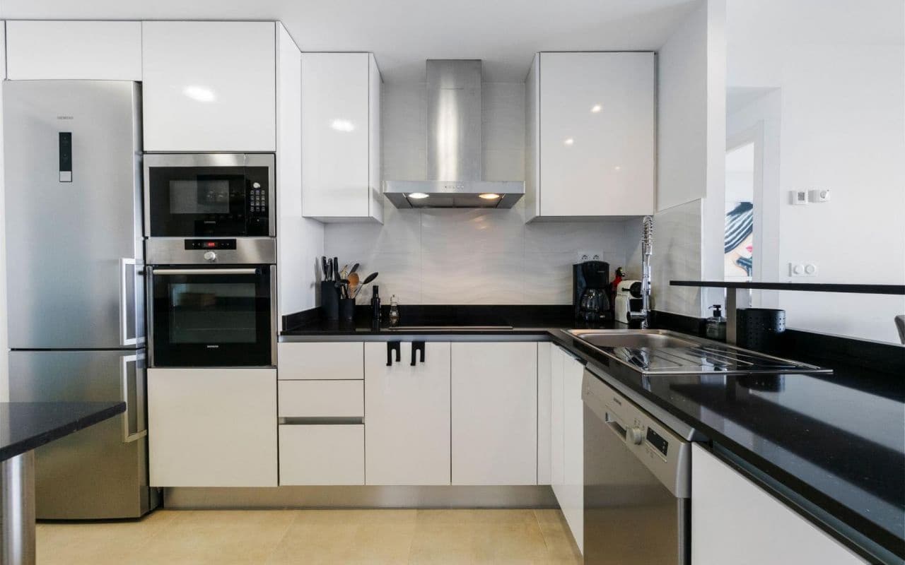 3 bedroom Apartment for sale in Punta Prima with pool - € 590,000 (Ref: 9058241)