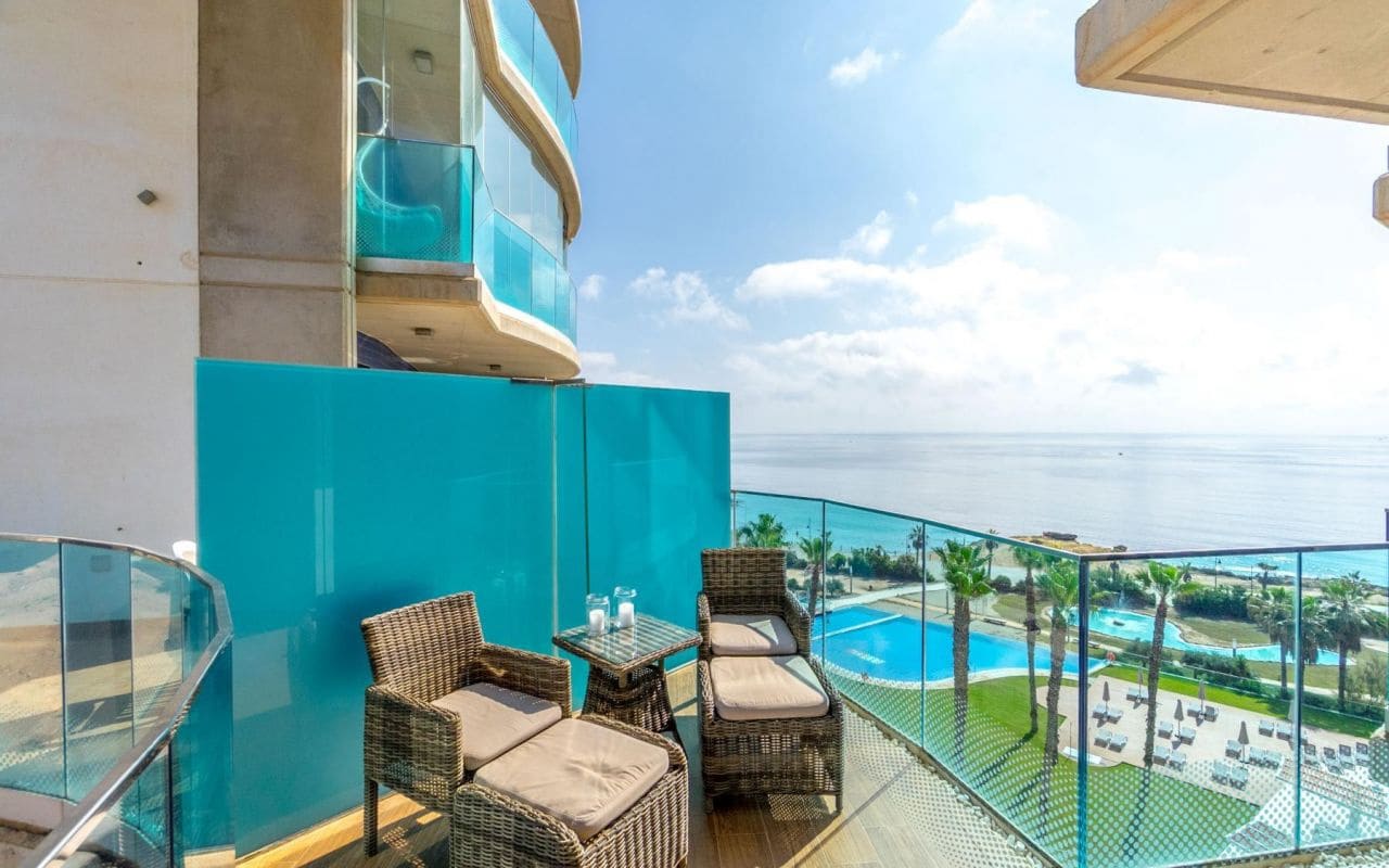 3 bedroom Apartment for sale in Punta Prima with pool - € 590,000 (Ref: 9058241)