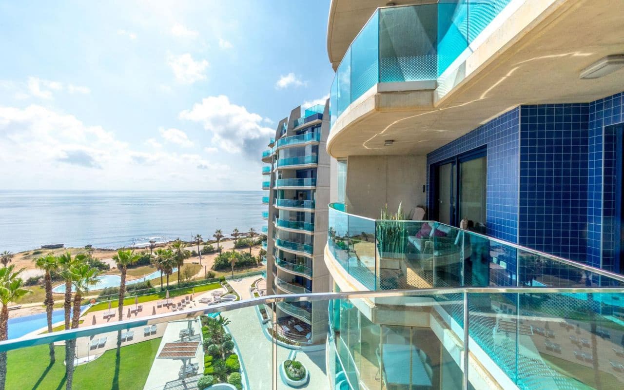 3 bedroom Apartment for sale in Punta Prima with pool - € 590,000 (Ref: 9058241)