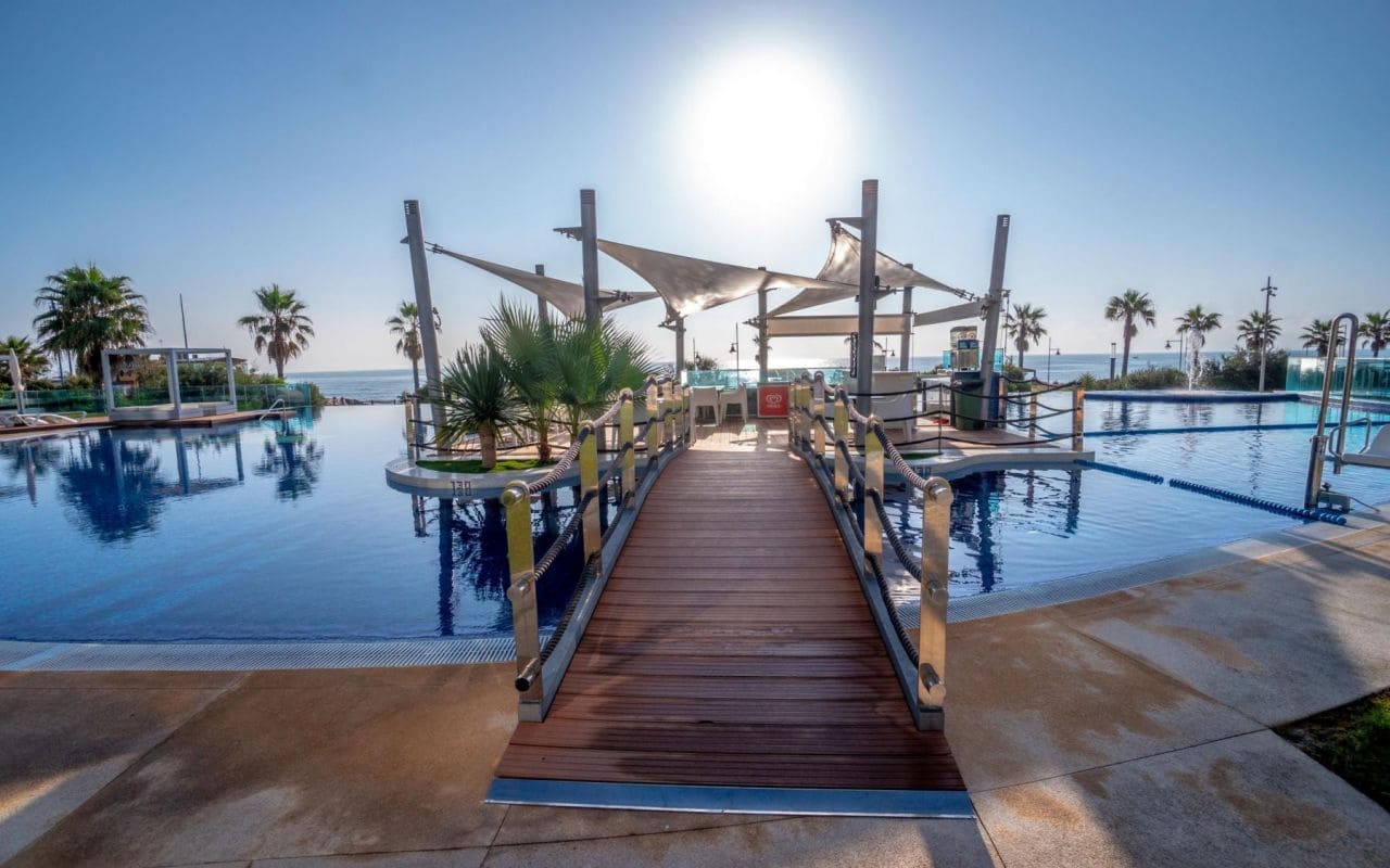 3 bedroom Apartment for sale in Punta Prima with pool - € 590,000 (Ref: 9058241)