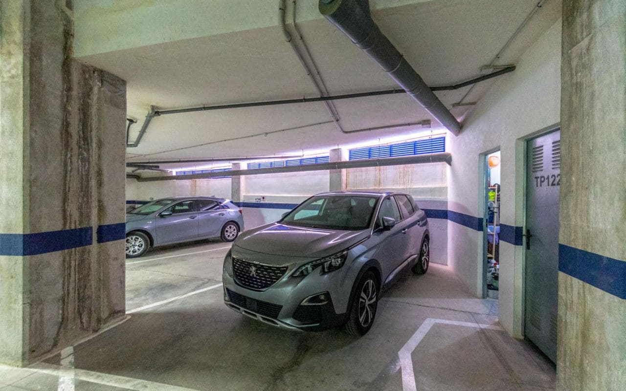 3 bedroom Apartment for sale in Punta Prima with pool - € 590,000 (Ref: 9058241)