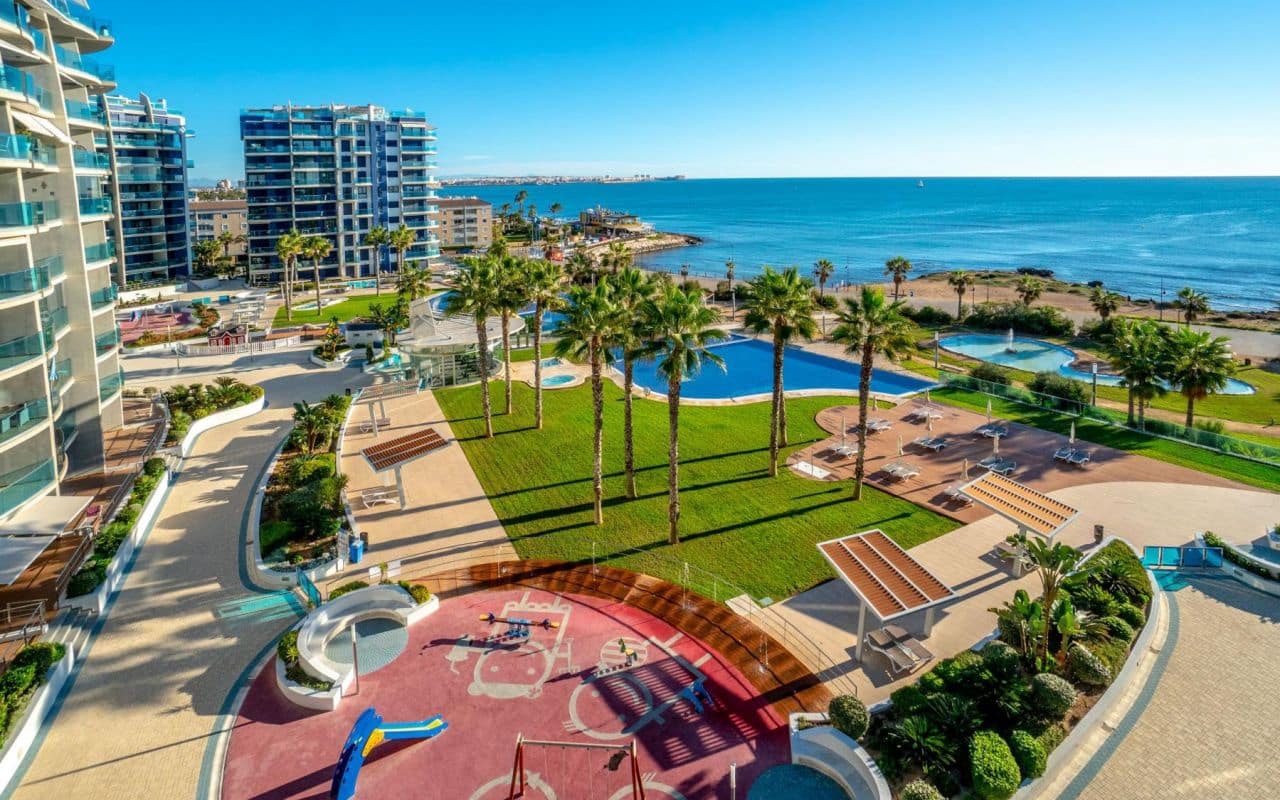 3 bedroom Apartment for sale in Punta Prima with pool - € 590,000 (Ref: 9058241)