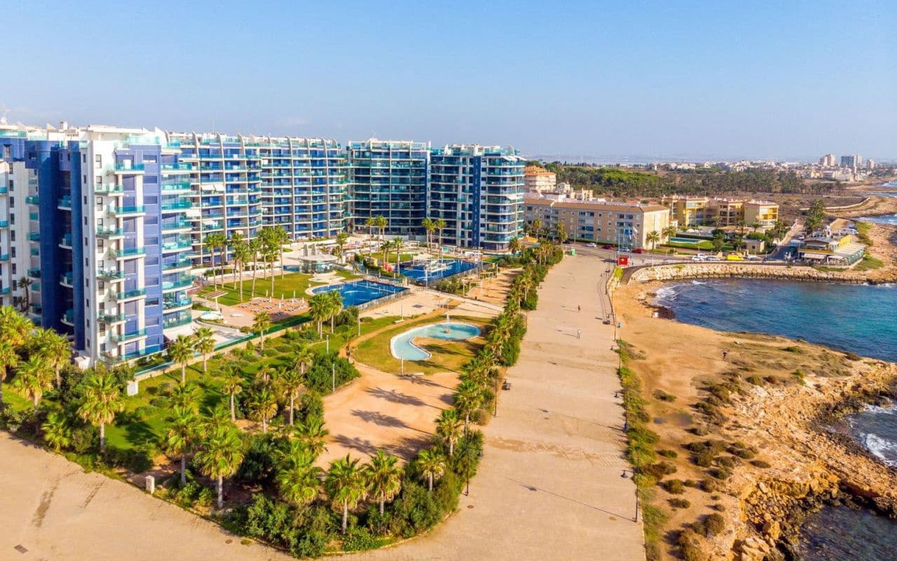 3 bedroom Apartment for sale in Punta Prima with pool - € 590,000 (Ref: 9058241)