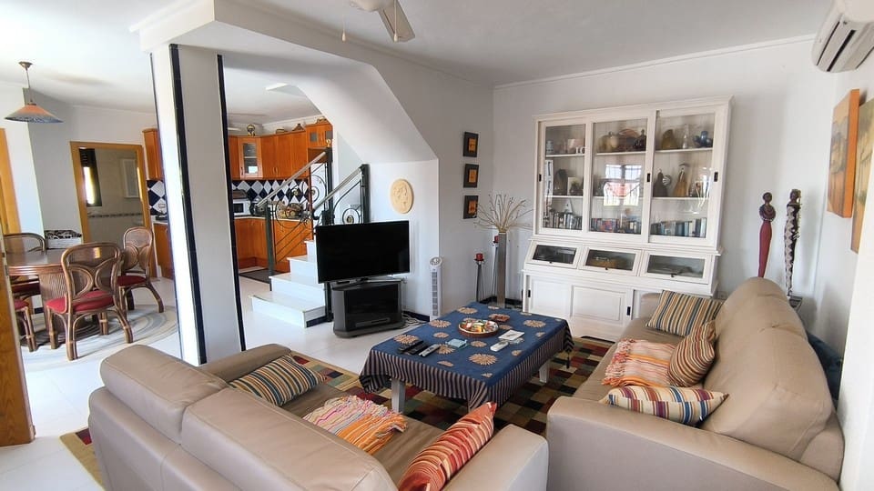 3 bedroom Townhouse for sale in Ciudad Quesada with pool - € 290,000 (Ref: 9076909)