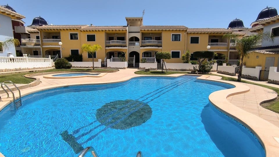 3 bedroom Townhouse for sale in Ciudad Quesada with pool - € 290,000 (Ref: 9076909)