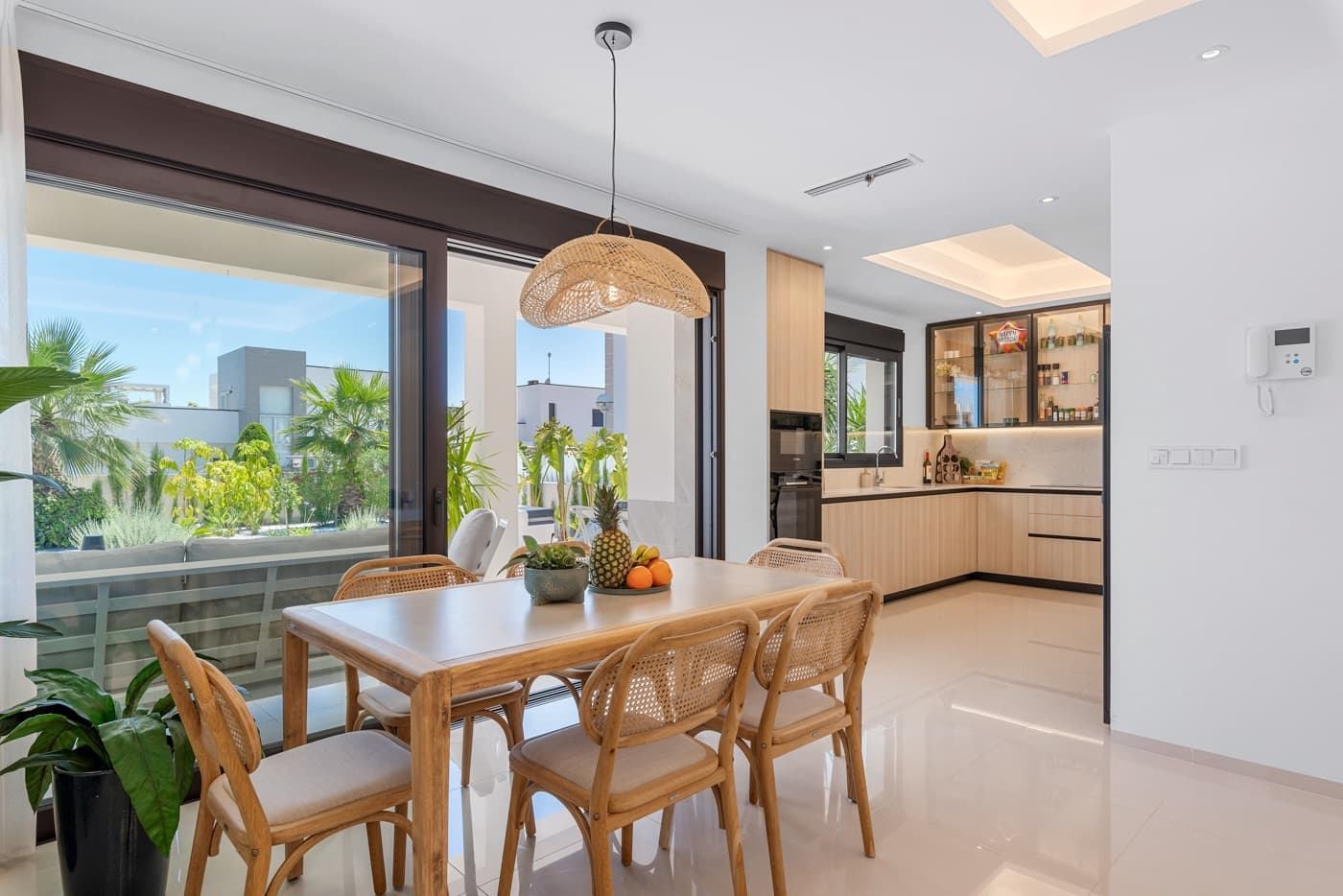 3 makuuhuone Huvila myytävänä paikassa Ciudad Quesada mukana uima-altaan - 1 200 000 € (Ref: 9099469)