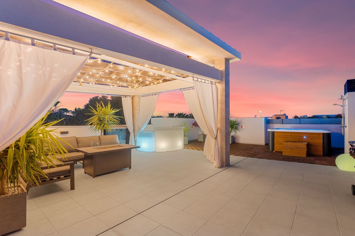 3 makuuhuone Huvila myytävänä paikassa Ciudad Quesada mukana uima-altaan - 1 200 000 € (Ref: 9099469)