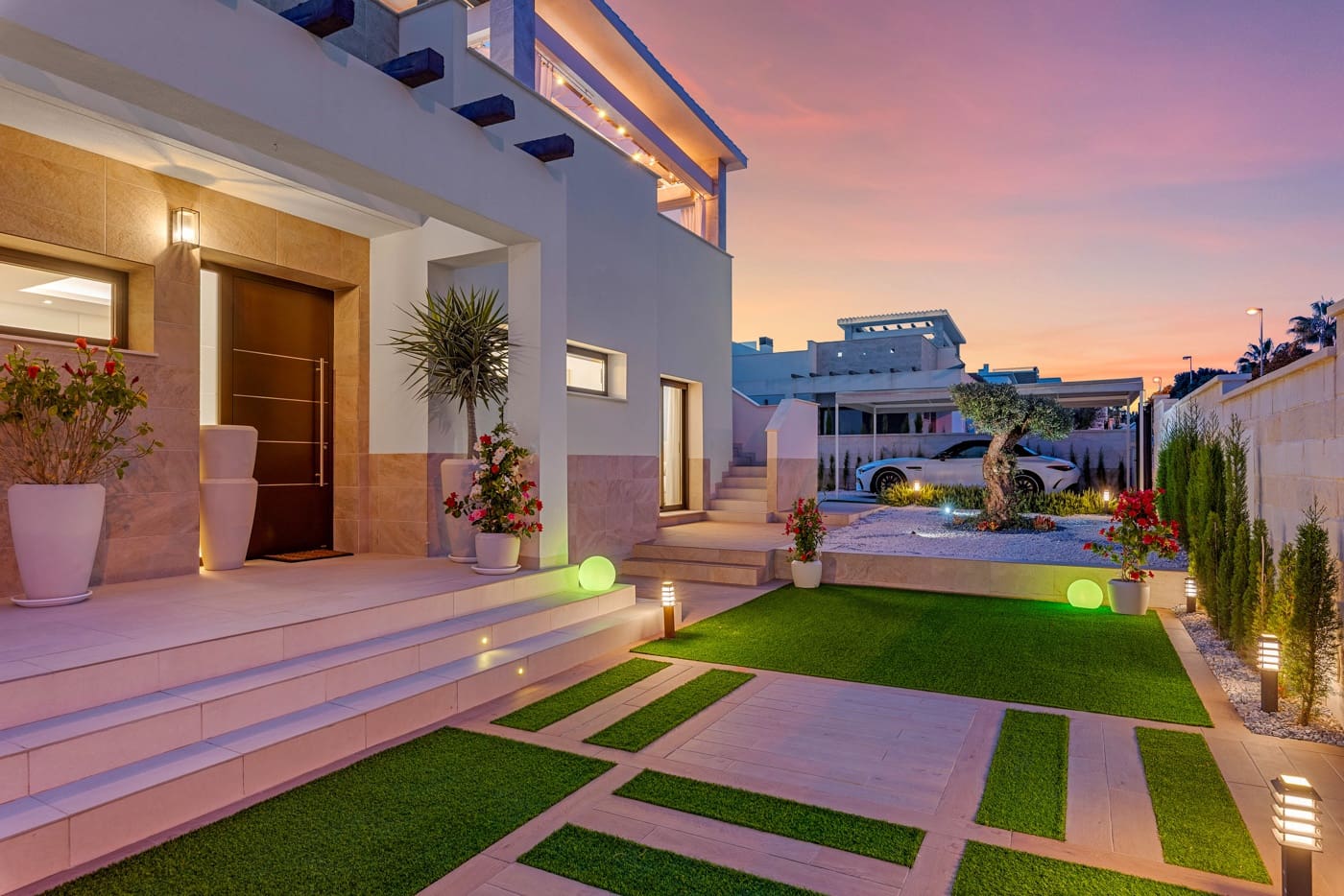 3 makuuhuone Huvila myytävänä paikassa Ciudad Quesada mukana uima-altaan - 1 200 000 € (Ref: 9099469)