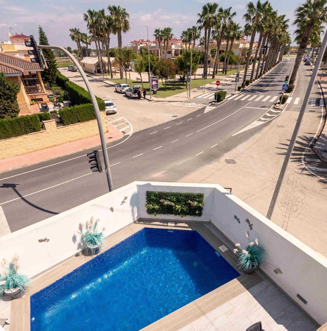 3 soveværelse Villa til salg i Daya Vieja med swimmingpool - € 399.000 (Ref: 9105193)