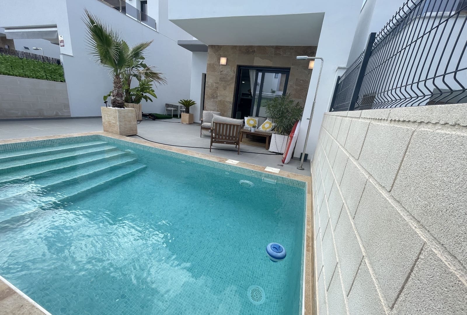 3 bedroom Villa for sale in Benijofar with pool - € 379,990 (Ref: 9126009)