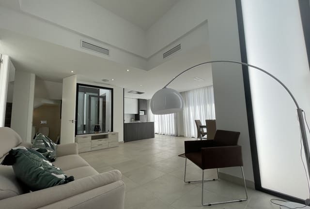 3 quarto Moradia para venda em Benijófar com piscina - 394 000 € (Ref: 9126010)