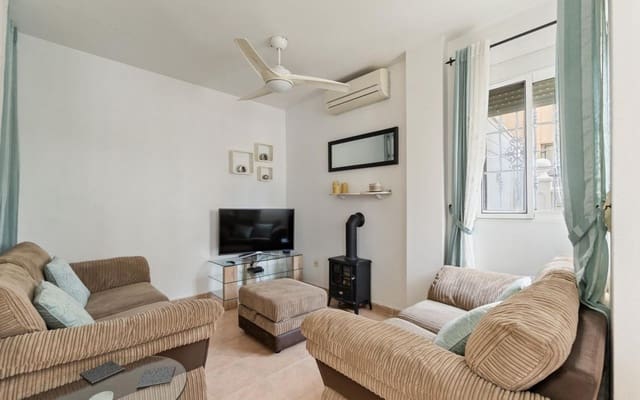 3 bedroom Terraced Villa for sale in Torrevieja with pool - € 165,000 (Ref: 9129271)