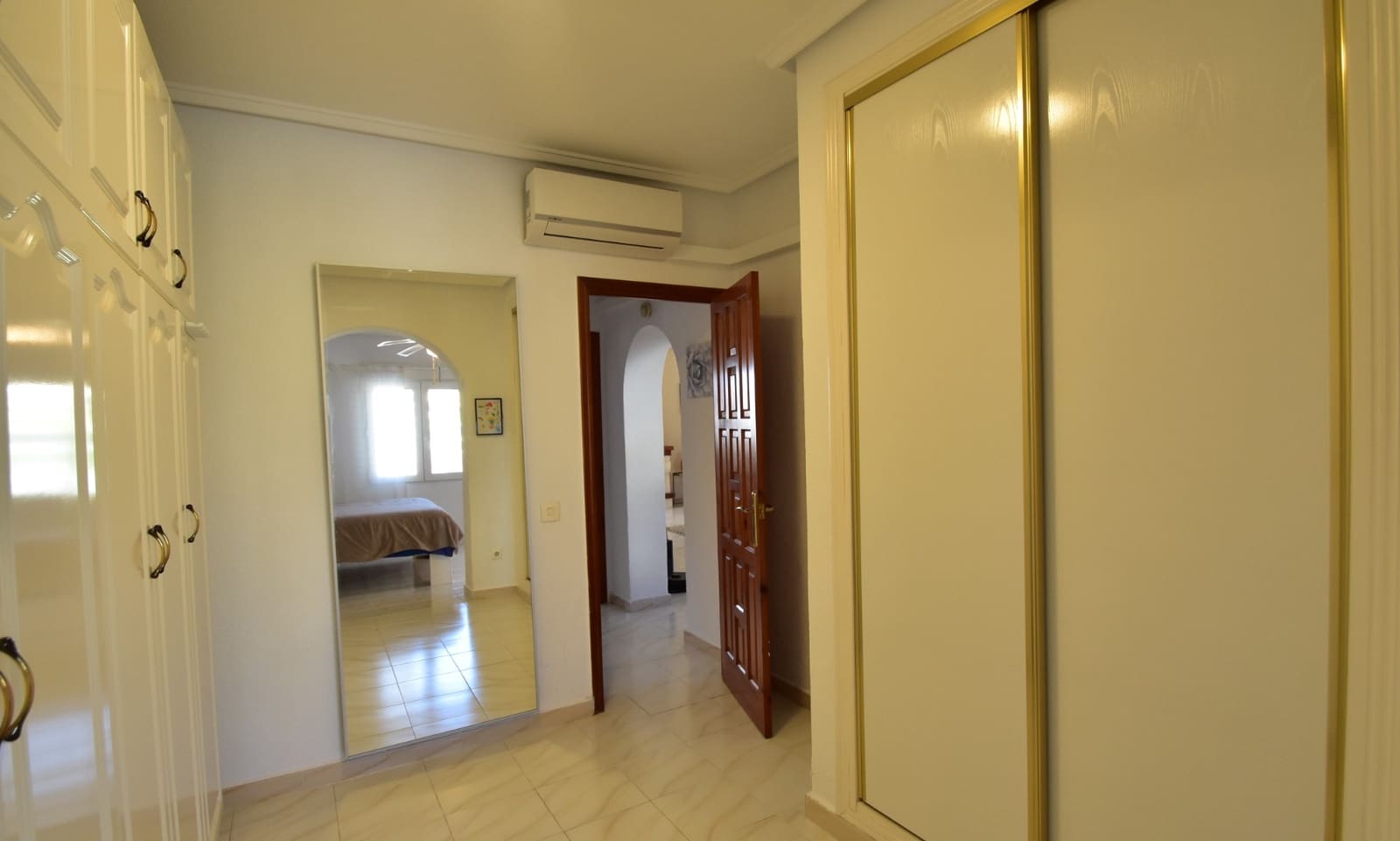 4 bedroom Villa for sale in Ciudad Quesada with pool garage - € 549,000 (Ref: 9131429)