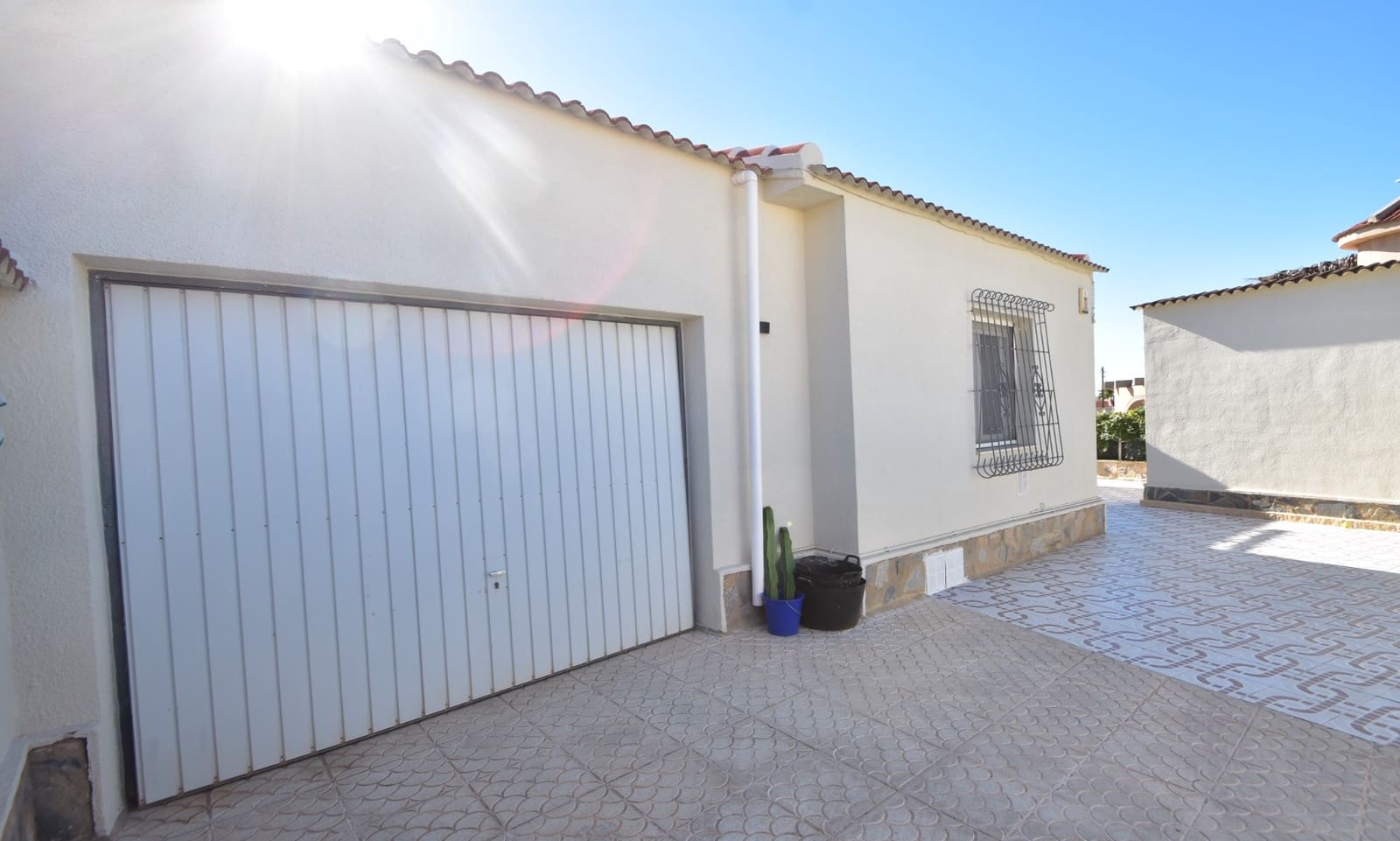 4 bedroom Villa for sale in Ciudad Quesada with pool garage - € 549,000 (Ref: 9131429)