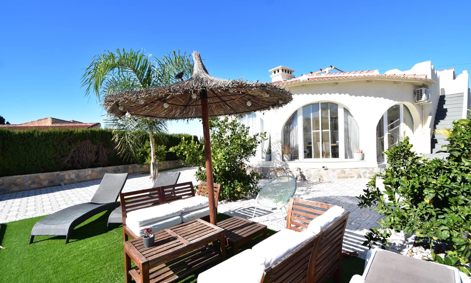 4 bedroom Villa for sale in Ciudad Quesada with pool garage - € 549,000 (Ref: 9131429)