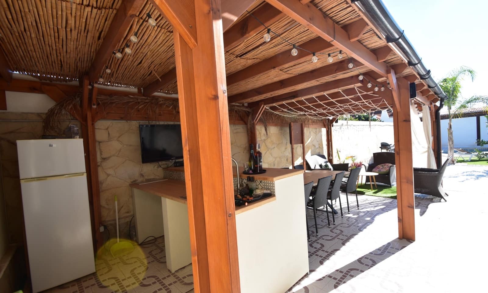 4 bedroom Villa for sale in Ciudad Quesada with pool garage - € 549,000 (Ref: 9131429)